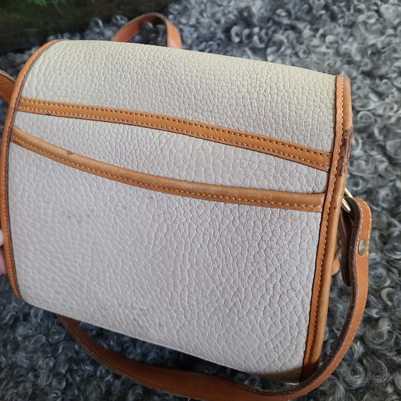 SWAPPED Dooney & Bourke White Leather Shoulder Bag + Wallet - Picture 3 of 16